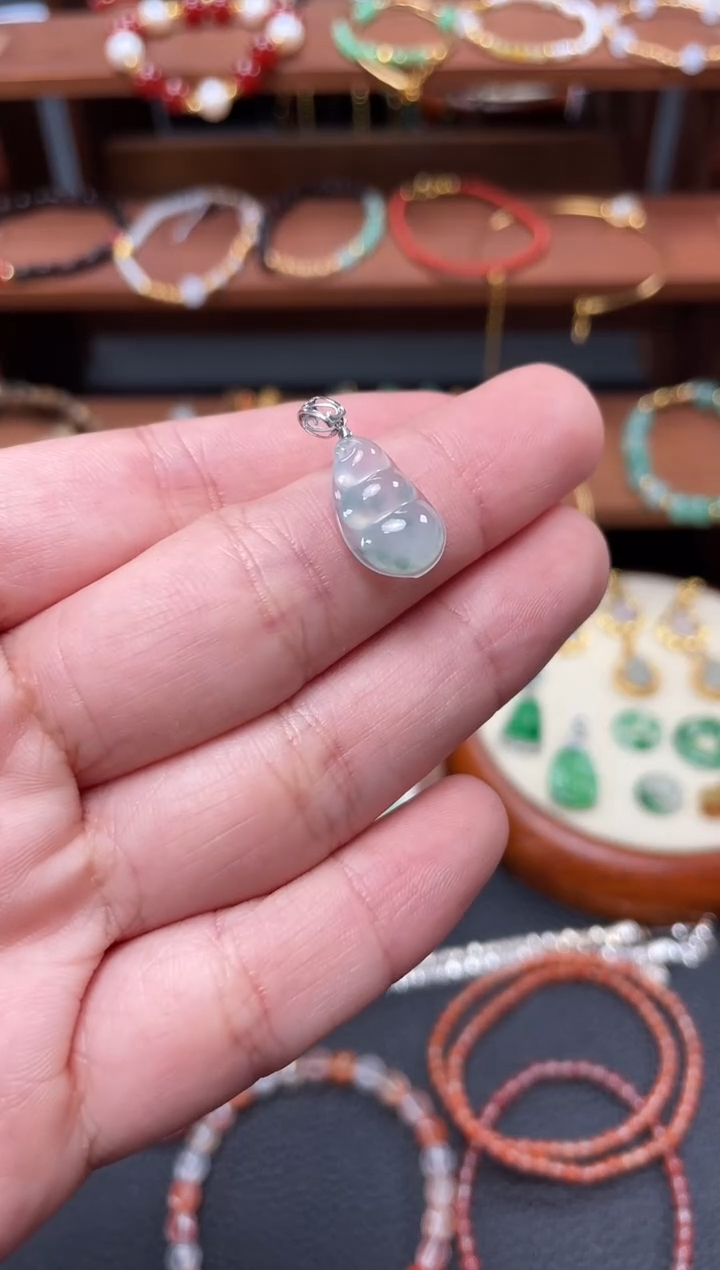 【闪购商品】翡翠吊坠(不含链)18K金镶嵌一个  359