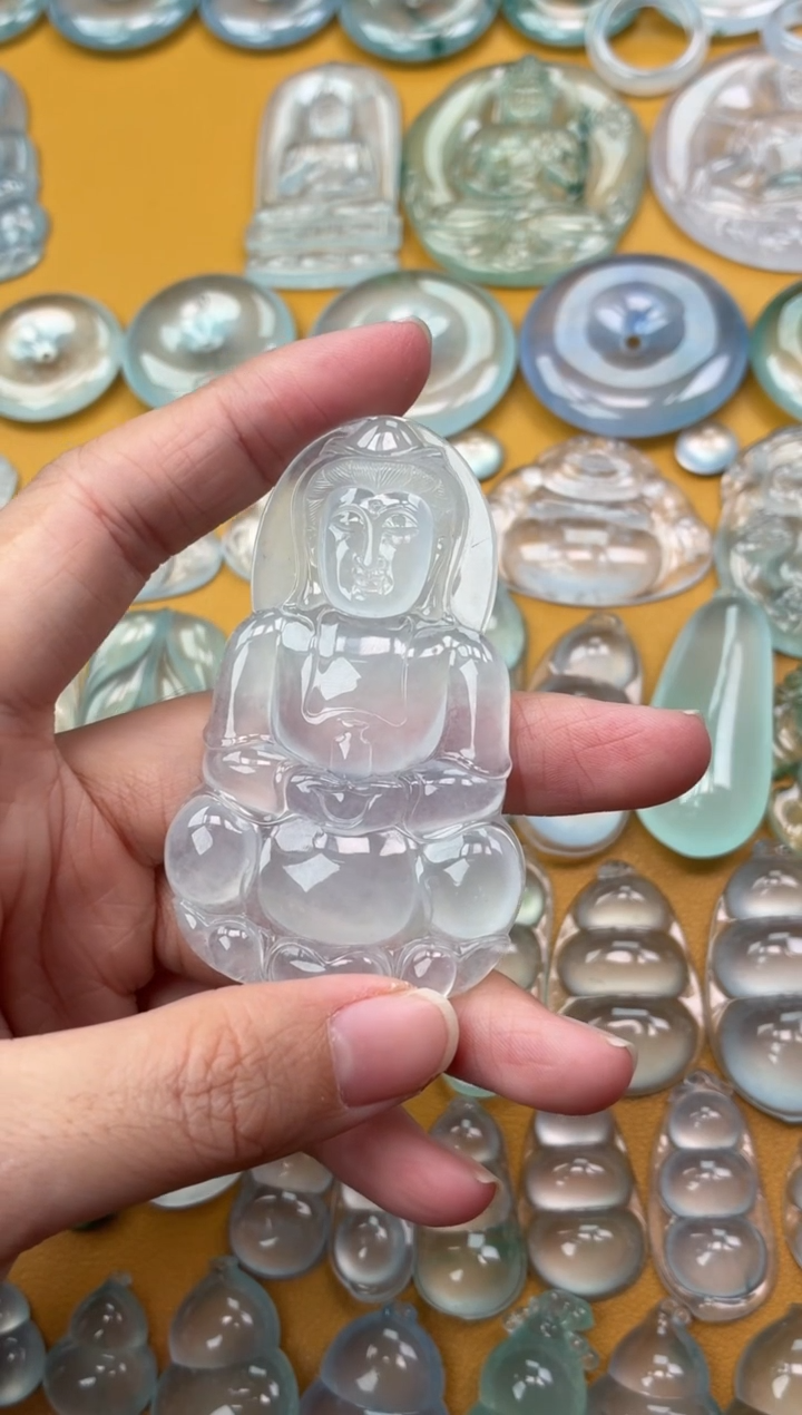 吊坠(不含链)未镶嵌翡翠10 观音 66 41 6.0