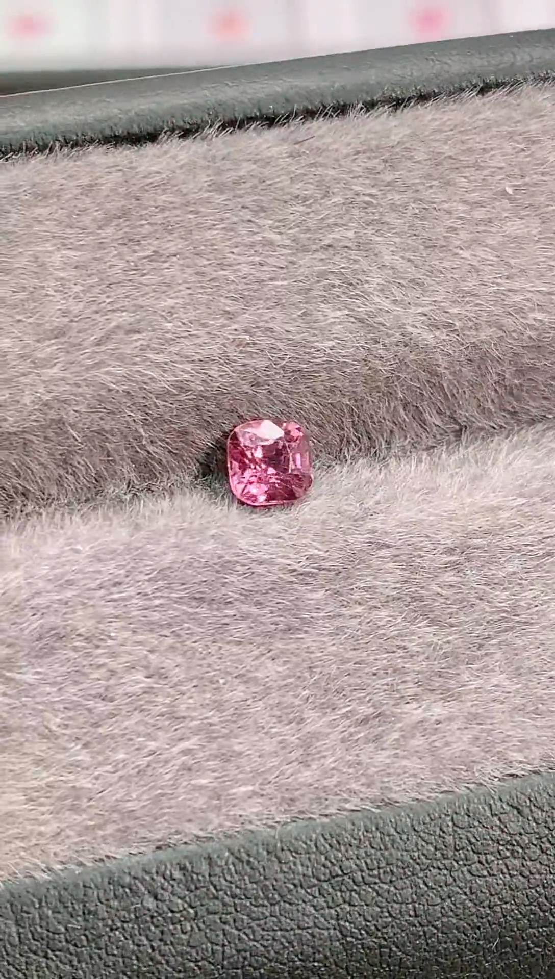 裸石尖晶石0.6-59天然粉绝尖晶石