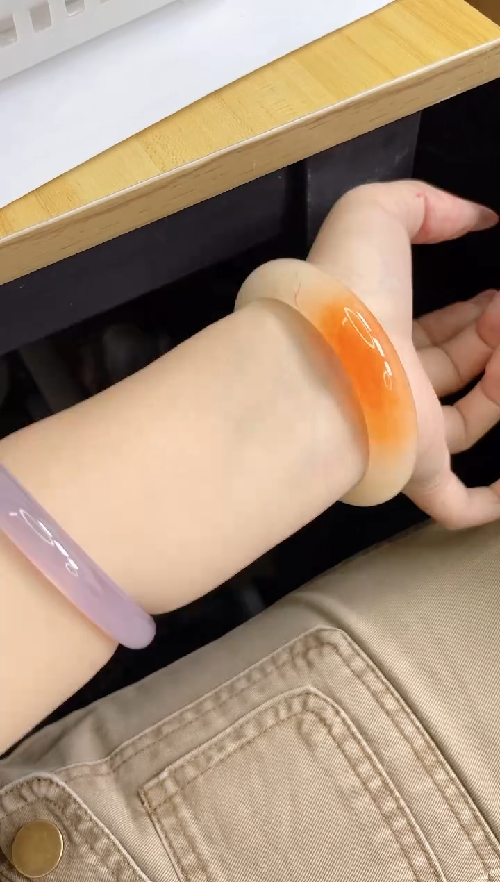 【闪购商品】石英质玉手镯未镶嵌252/59.2