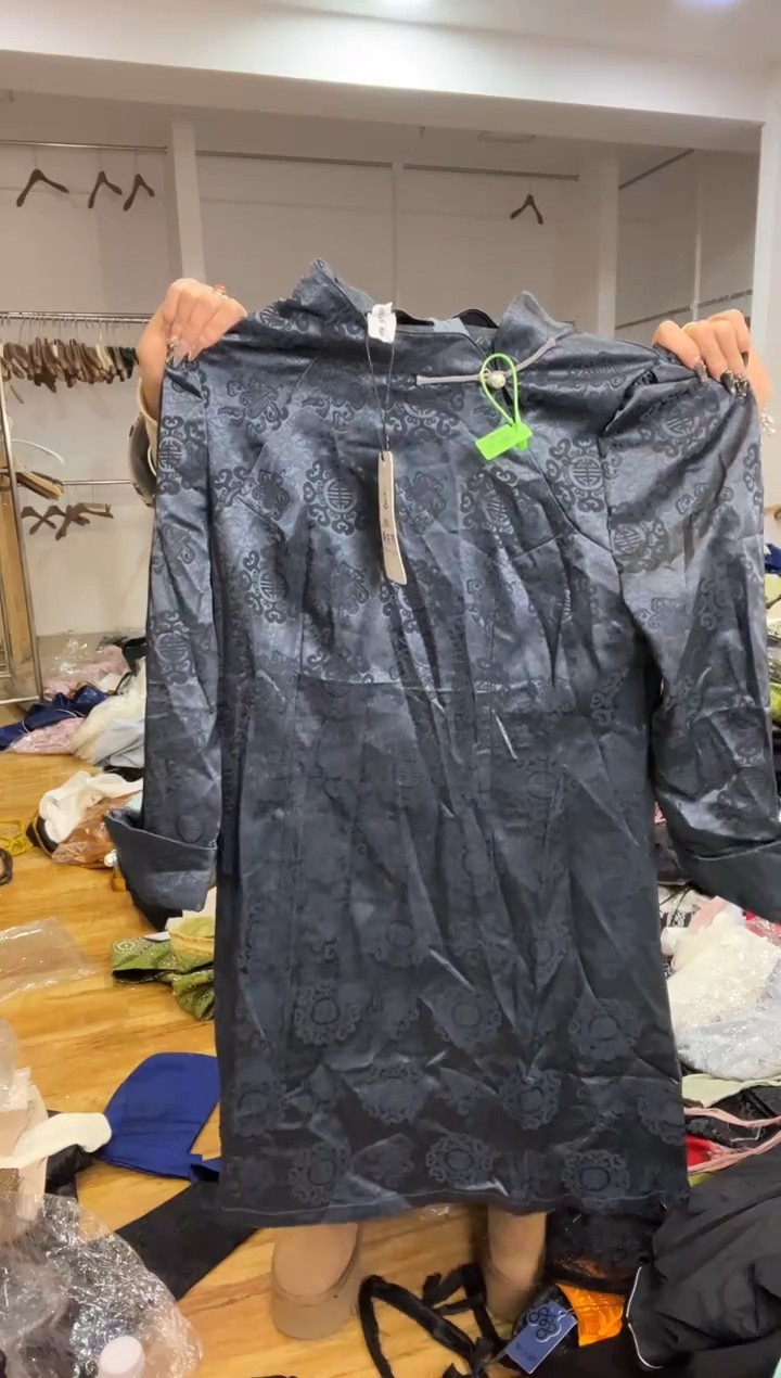 衬衣裙       M码       80-105斤