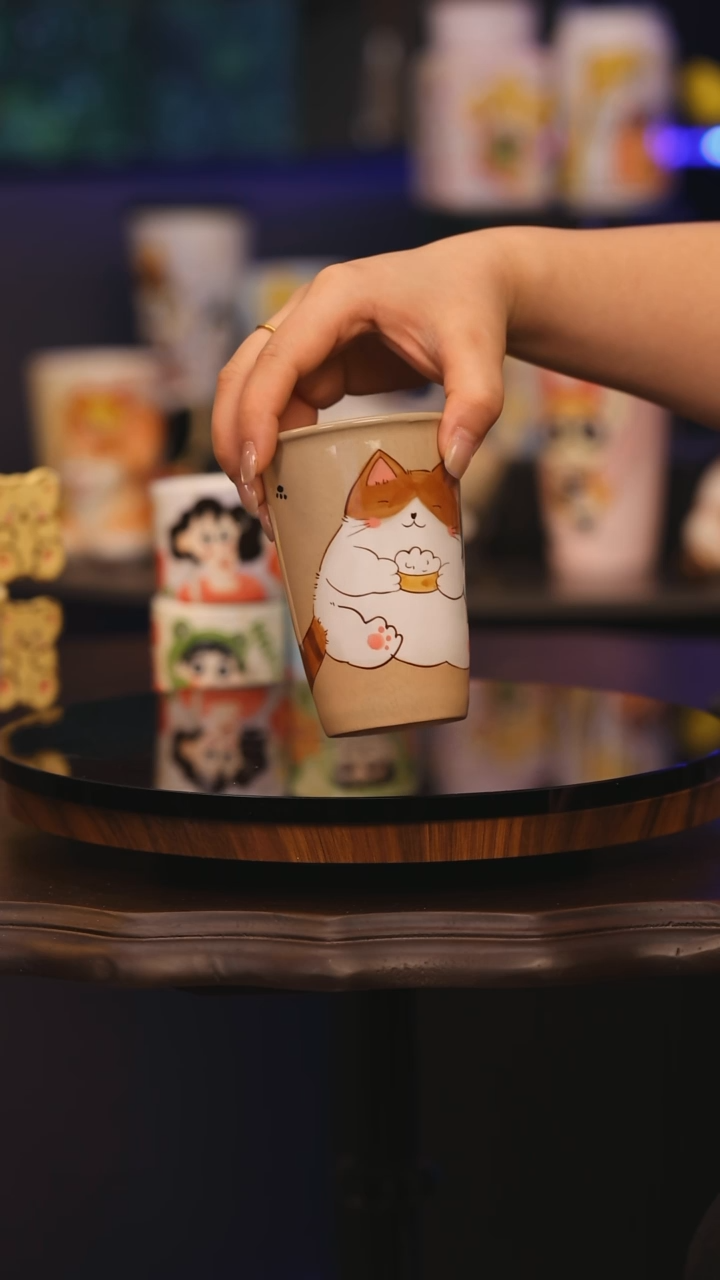 【闪购商品】摆件景德镇釉下彩绘设计师款式陶瓷