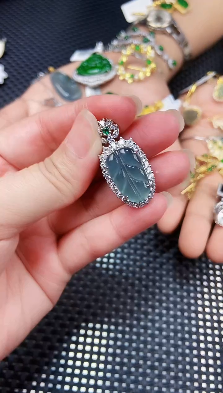 【闪购商品】翡翠吊坠(不含链)未镶嵌11111111