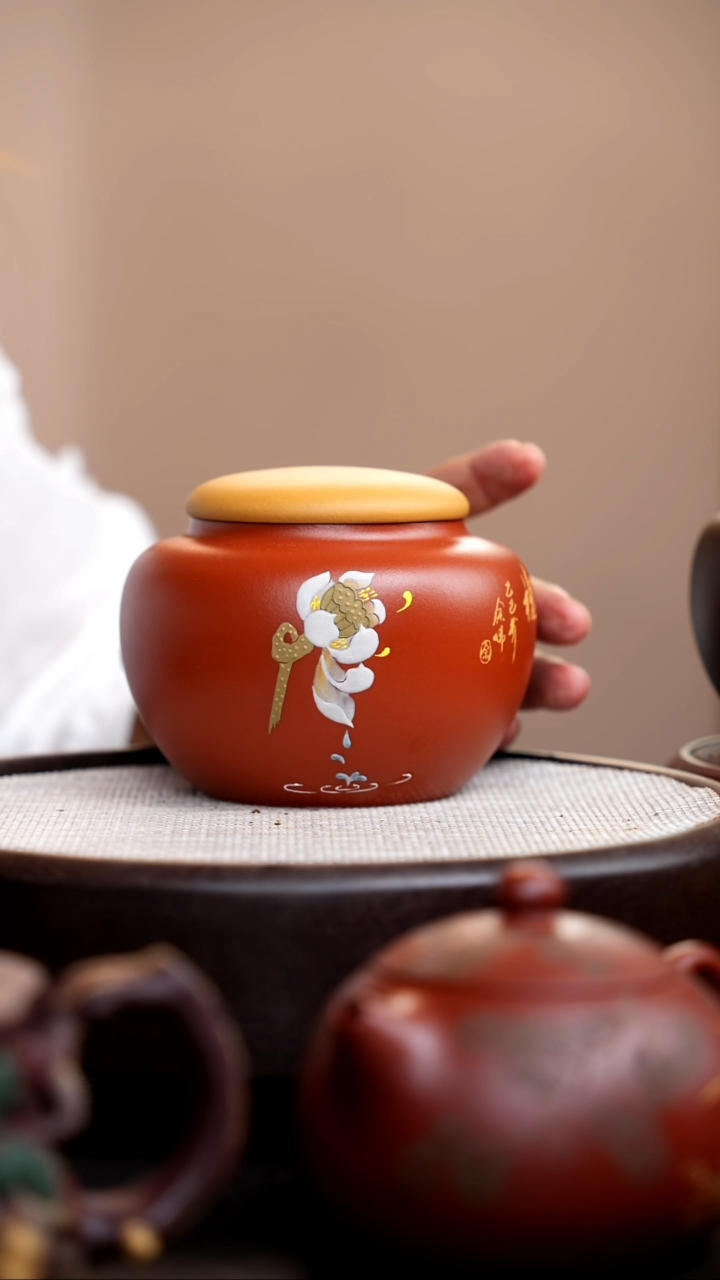 茶壶紫砂朱泥双色茶叶罐白莲