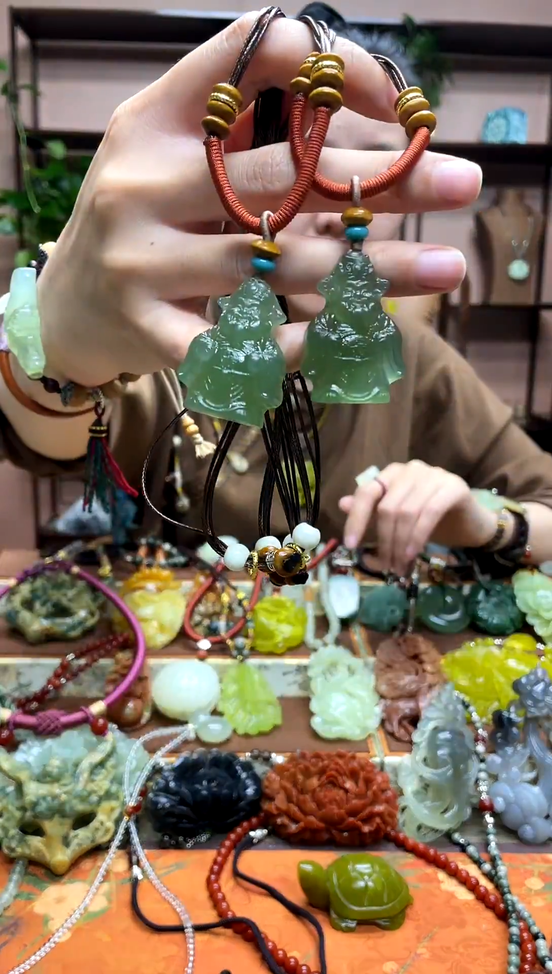 未镶嵌岫玉吊坠多样性发货发其中之一