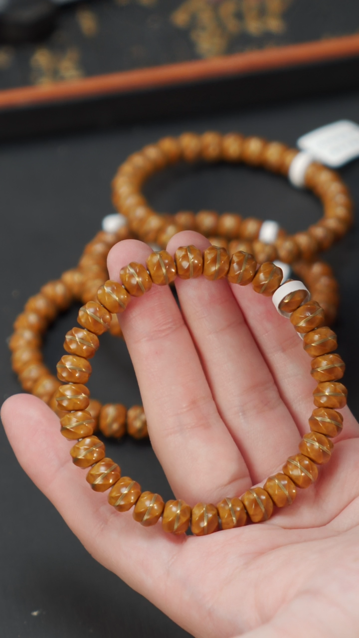 紫金鼠手串实心一线天喜旋黄9   406