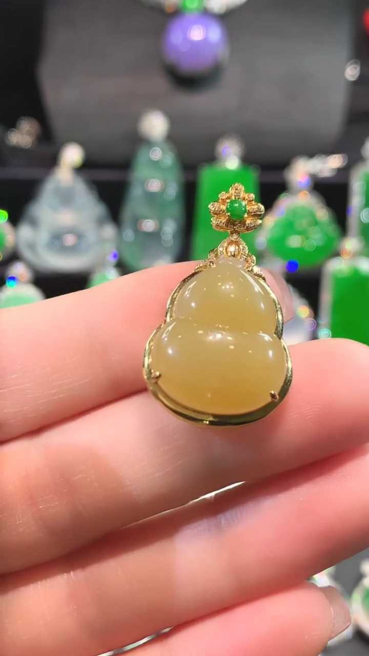 【闪购商品】翡翠吊坠(不含链)18K金镶嵌吊坠