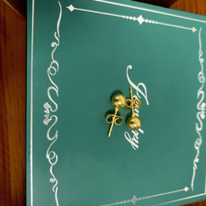 阿祖严选999--圆珠耳钉0048