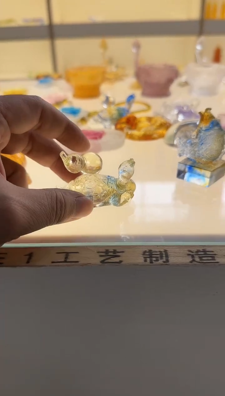 手工艺品琉璃龙龟