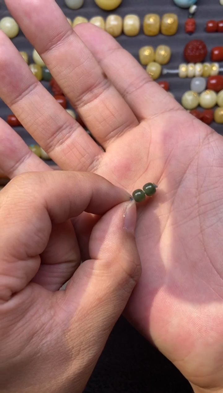 【闪购商品】和田玉珠宝奇石未镶嵌5mm一对