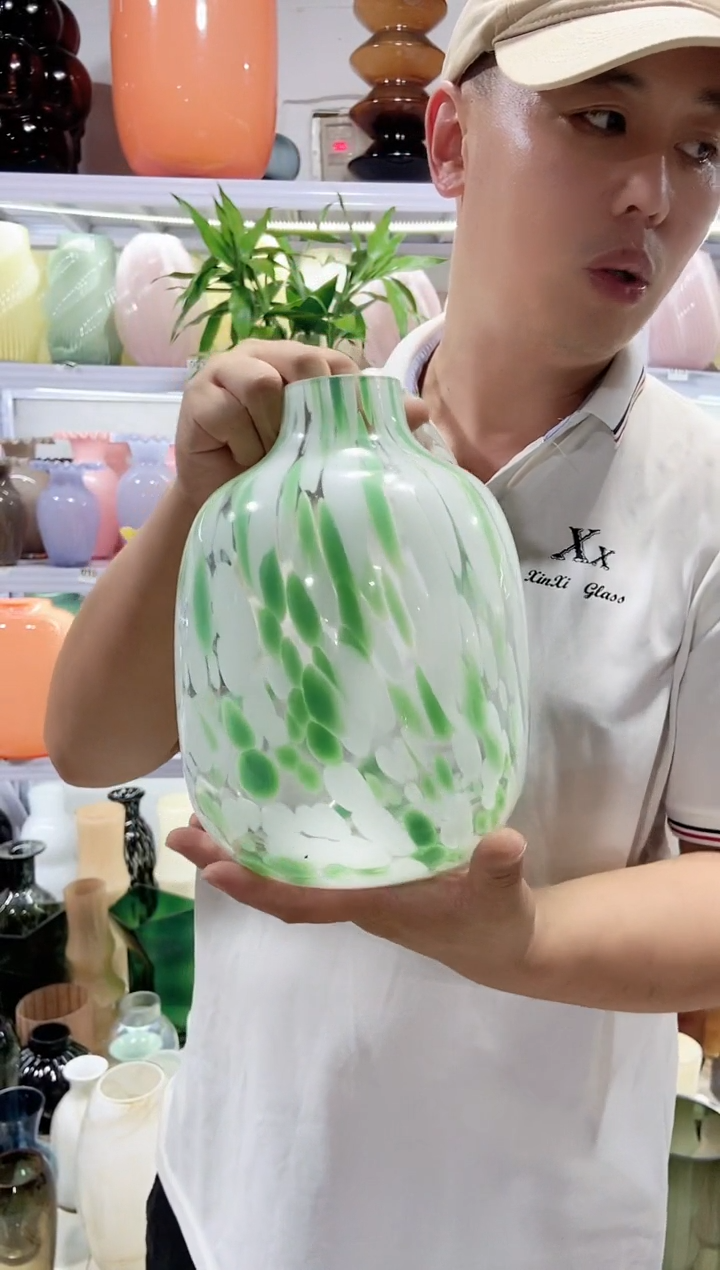 绿色彩点小口花瓶