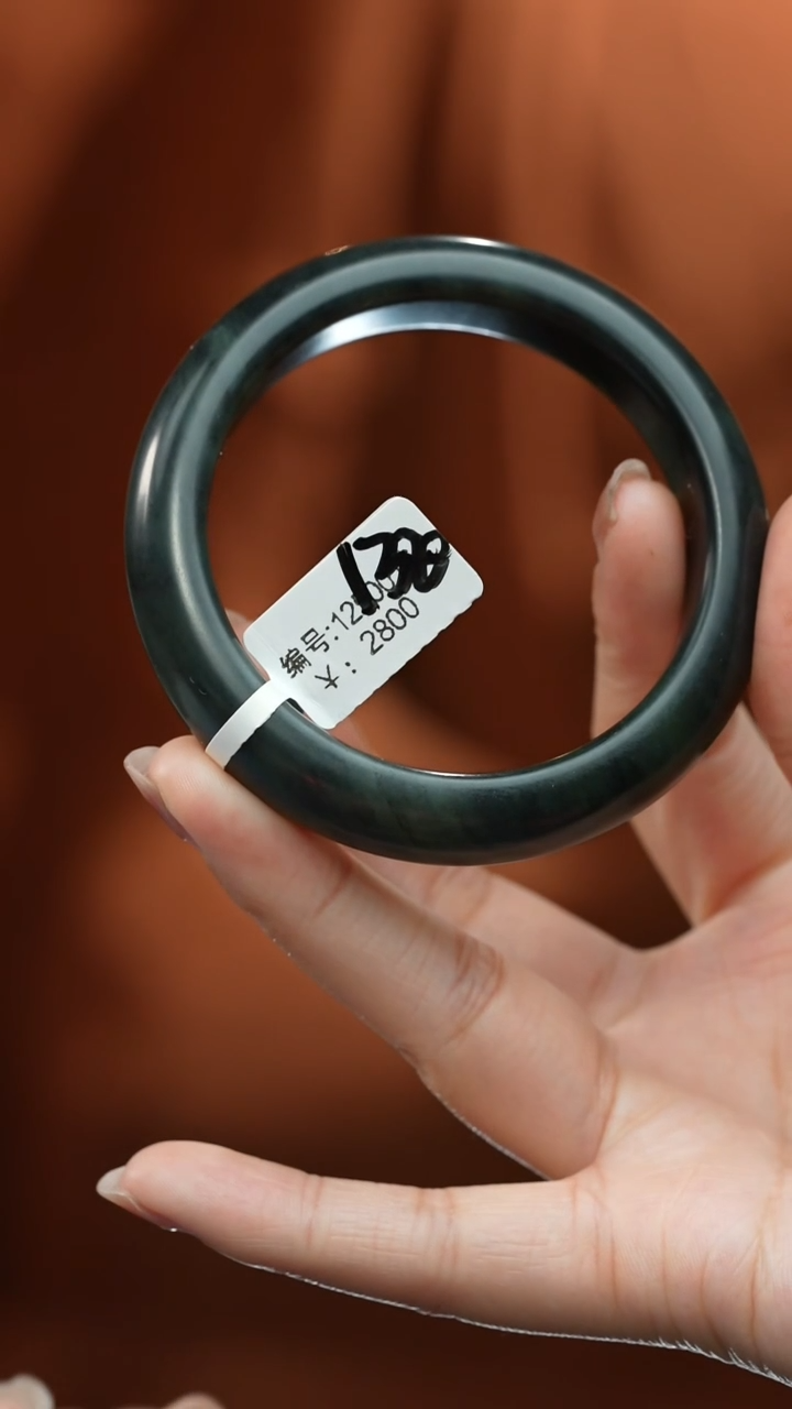 【闪购商品】和田玉颈饰未镶嵌手镯  57