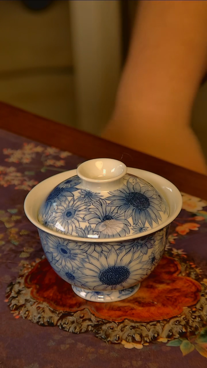 杯手工手绘杯杯很美丽