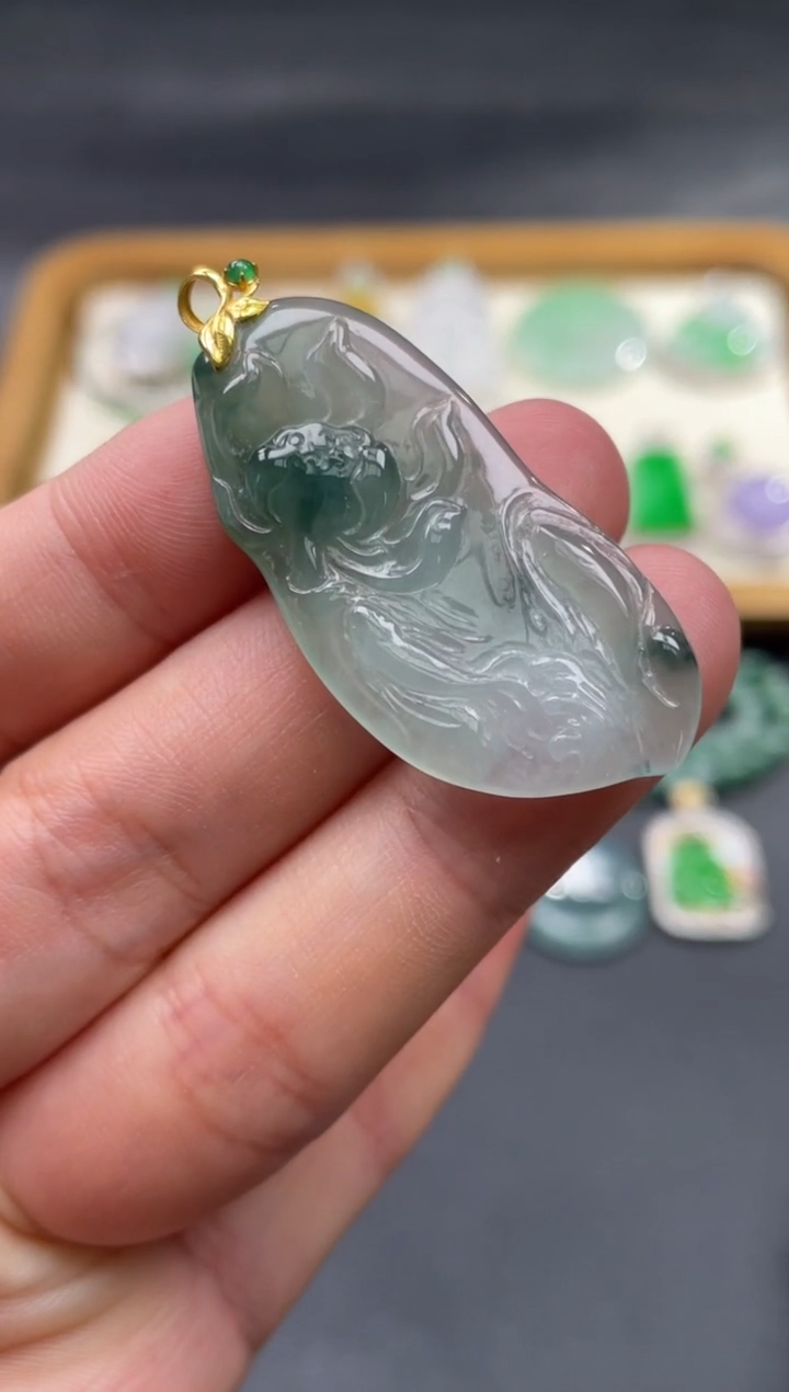 【闪购商品】翡翠颈饰18K金镶嵌46........
