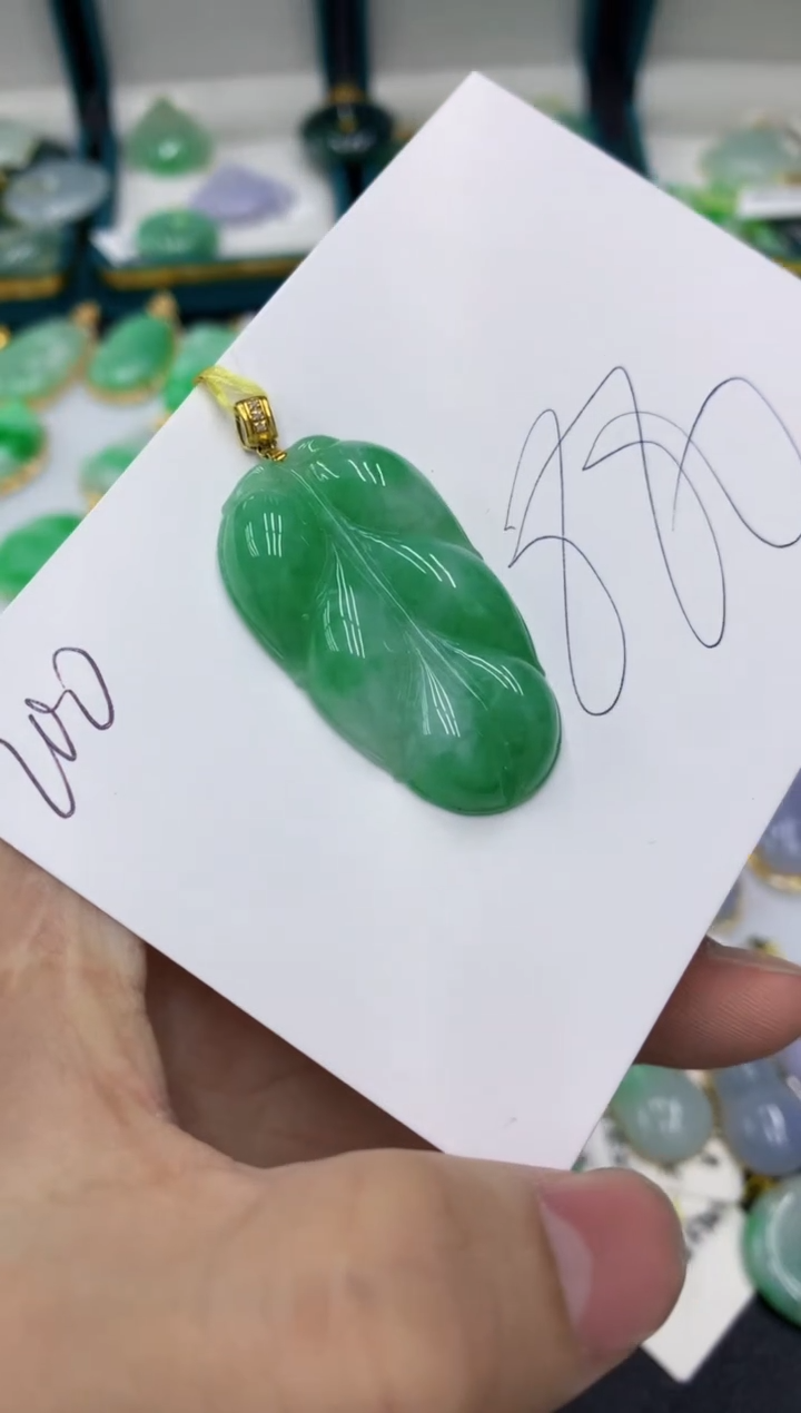 【闪购商品】翡翠颈饰18K金镶嵌号链接11111