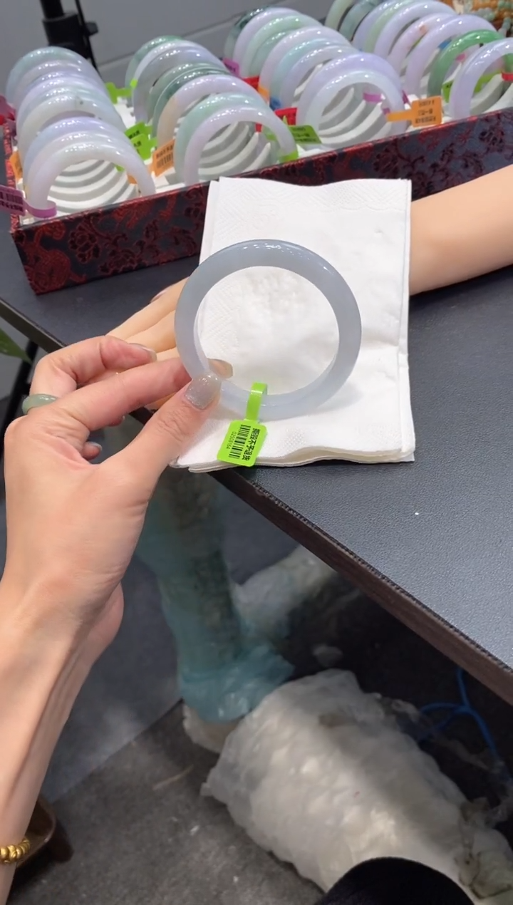 未镶嵌手镯翡翠000079635