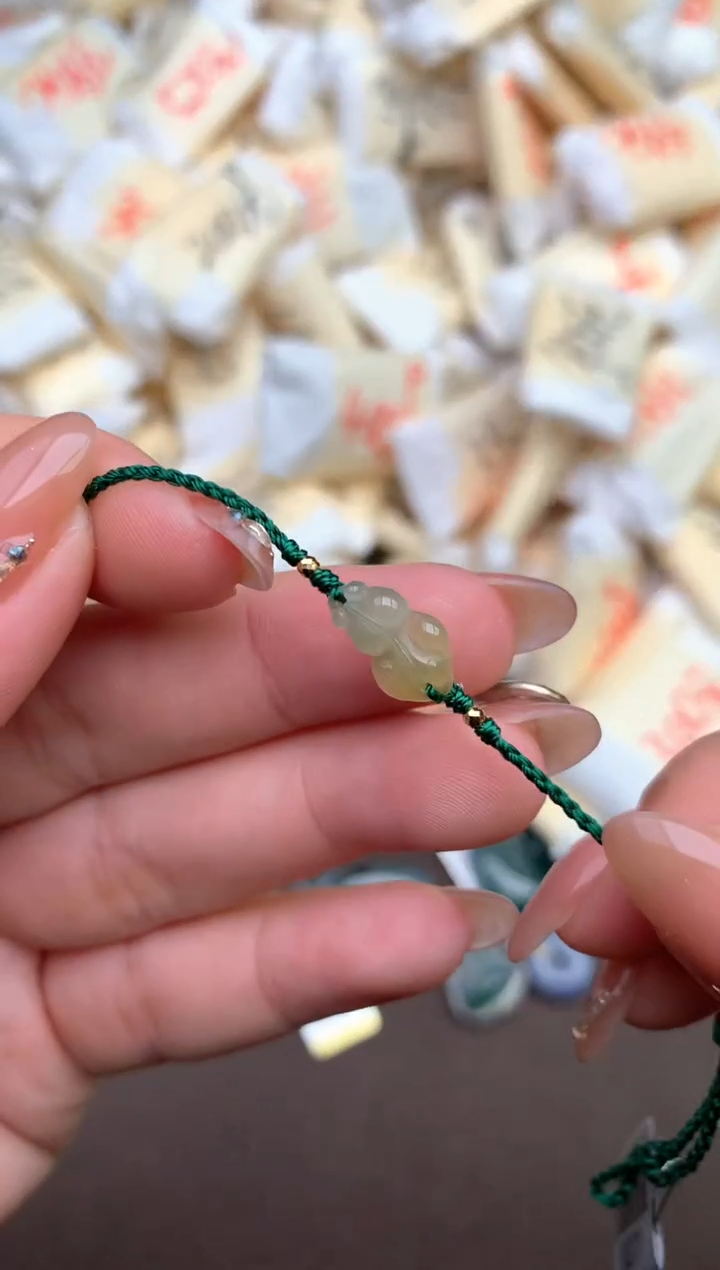 【闪购商品】翡翠手链未镶嵌— 