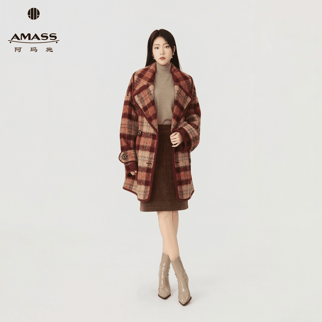 AMASS/阿玛施秋冬琥珀流光毛绒质感格纹廓形中长羊毛外套5400842