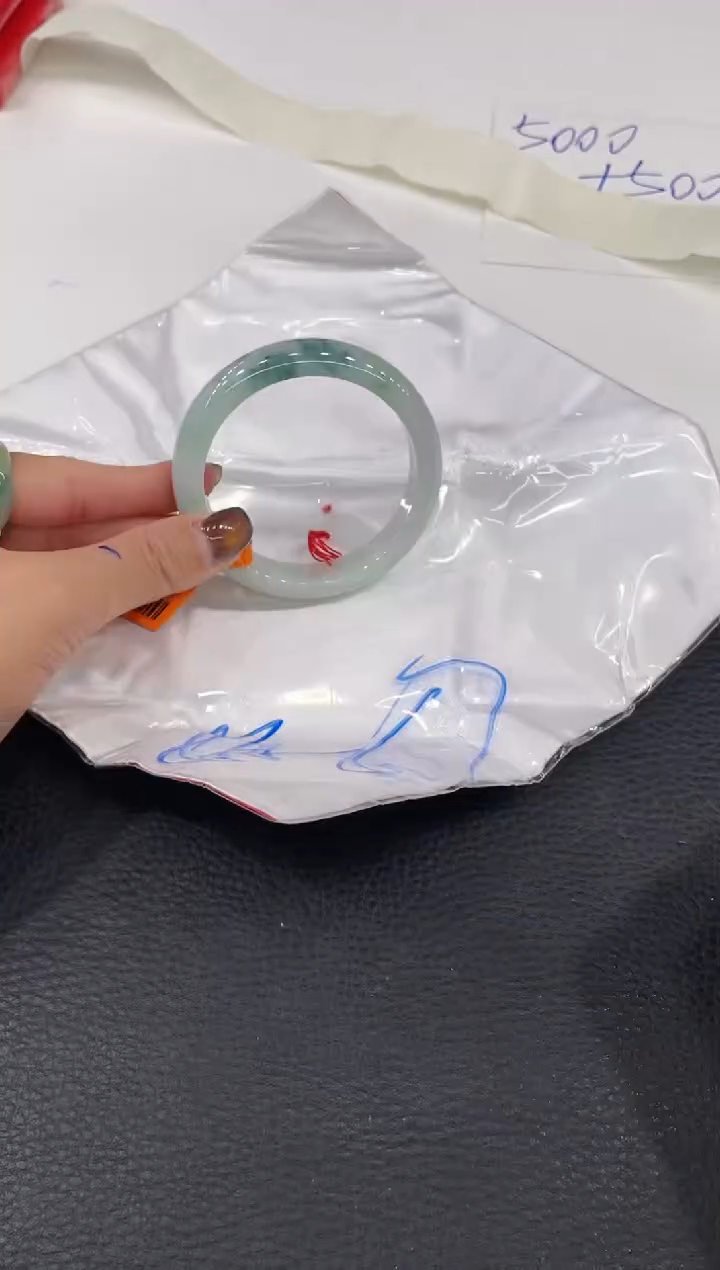 【闪购商品】翡翠手镯未镶嵌手镯