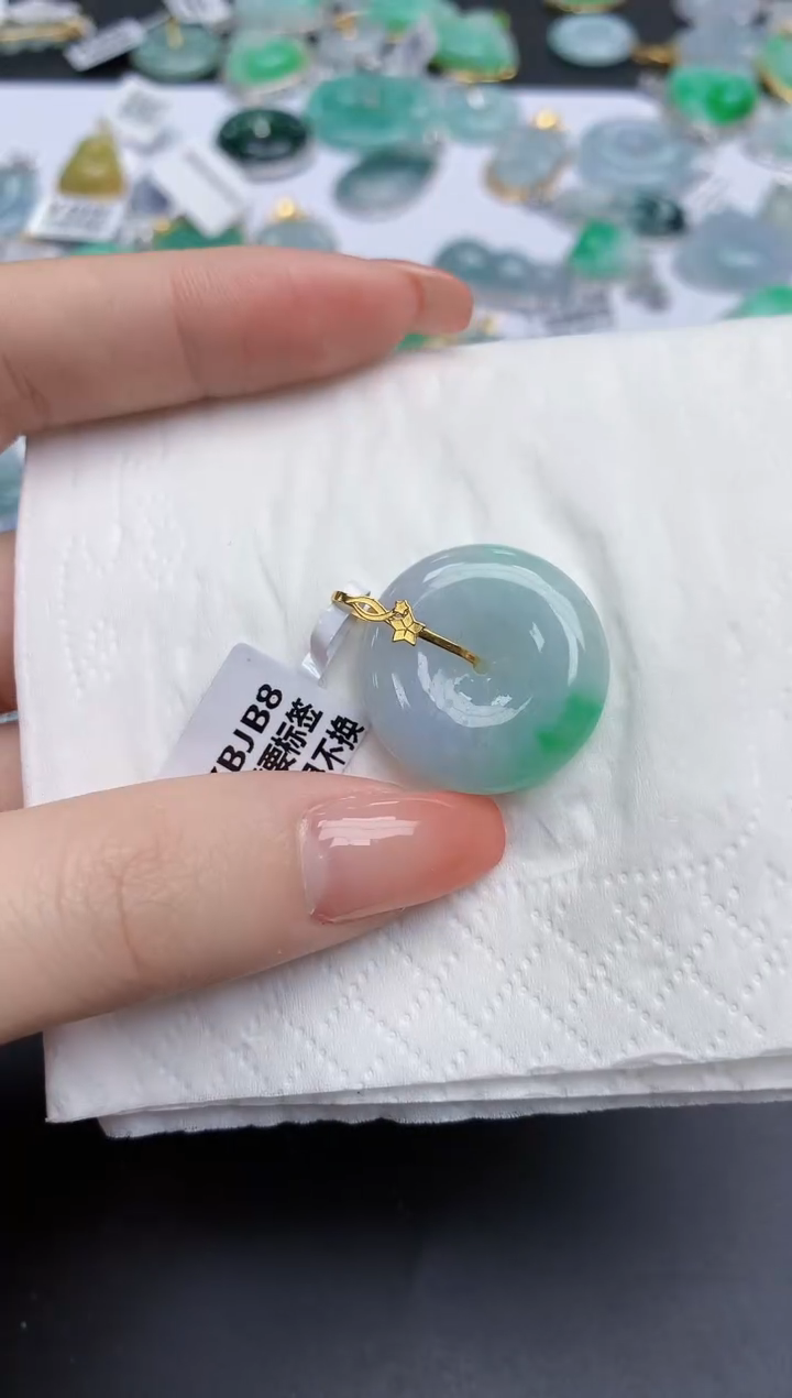 【闪购商品】翡翠颈饰18K金镶嵌天然缅甸翡翠A货