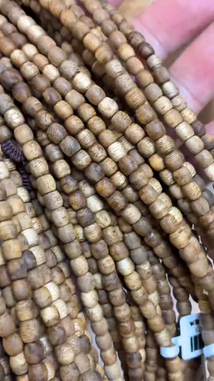 沉香手串 菩萨棋老型长串0.5多样性发其一