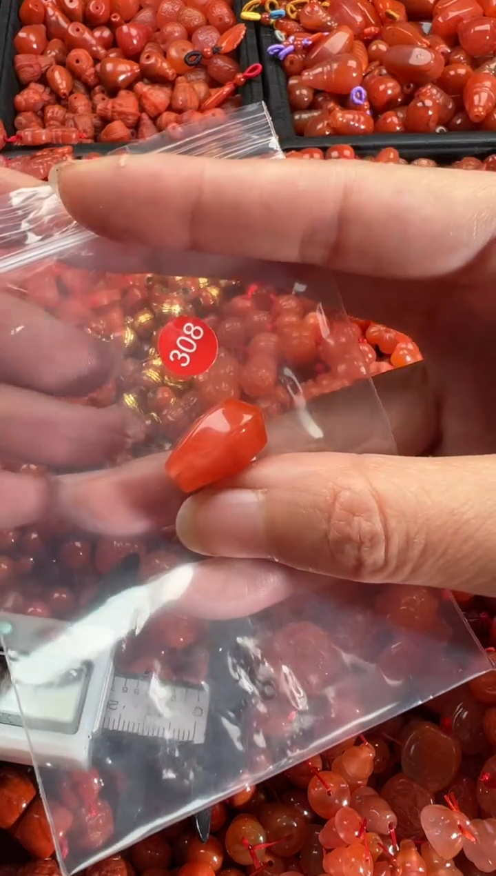【闪购商品】南红玛瑙颈饰未镶嵌1