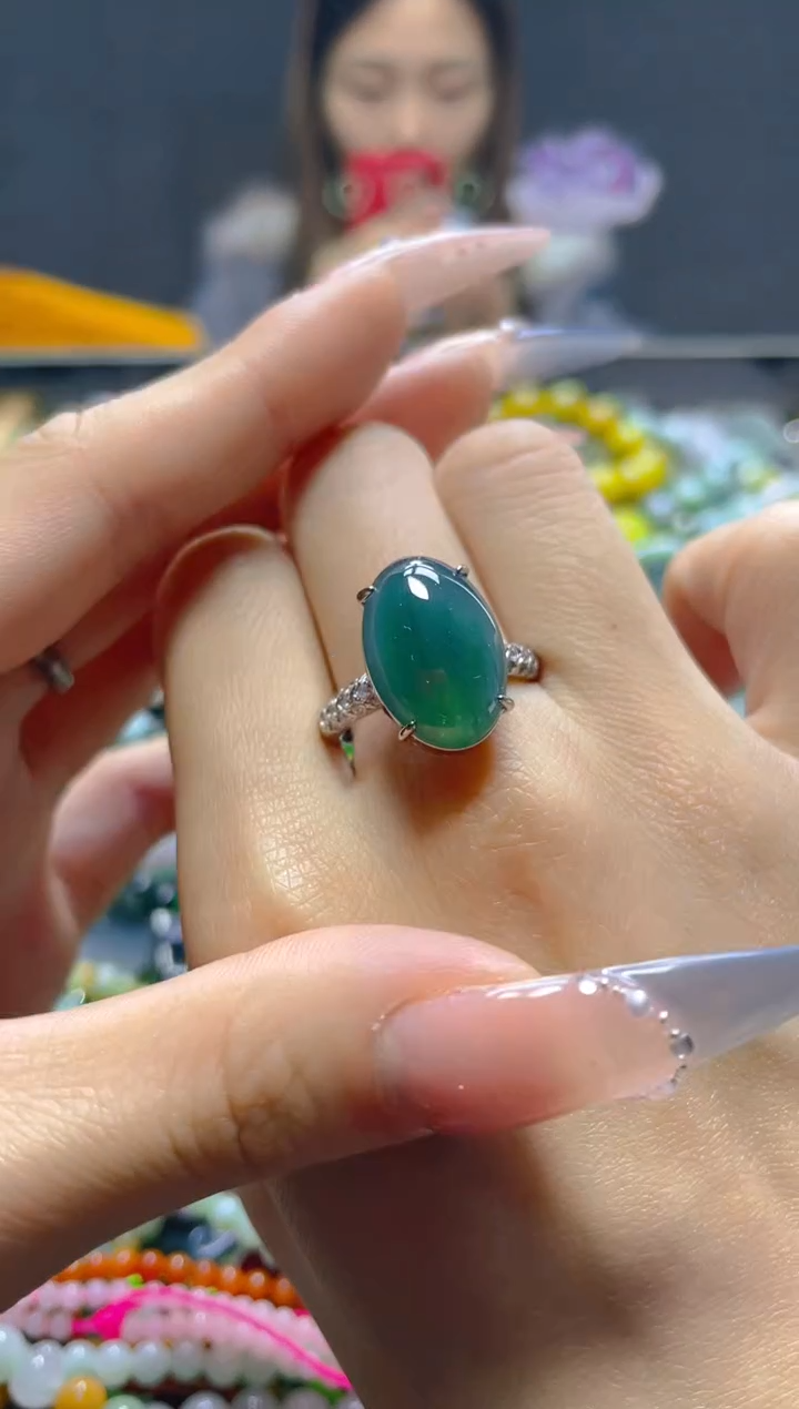 颈饰未镶嵌翡翠/V/翡翠A货，一件也是批发价