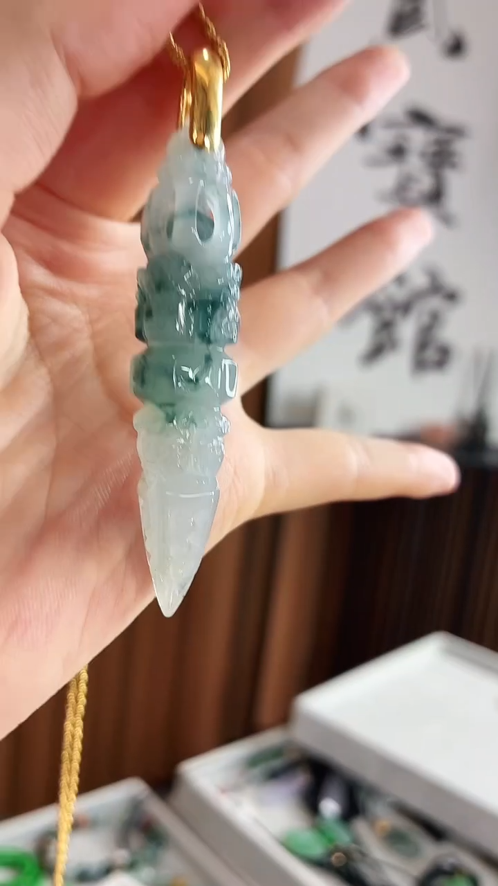 吊坠(不含链)18K金镶嵌翡翠吊坠