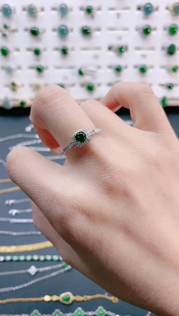 【闪购商品】翡翠戒指银S925镶嵌天然翡翠