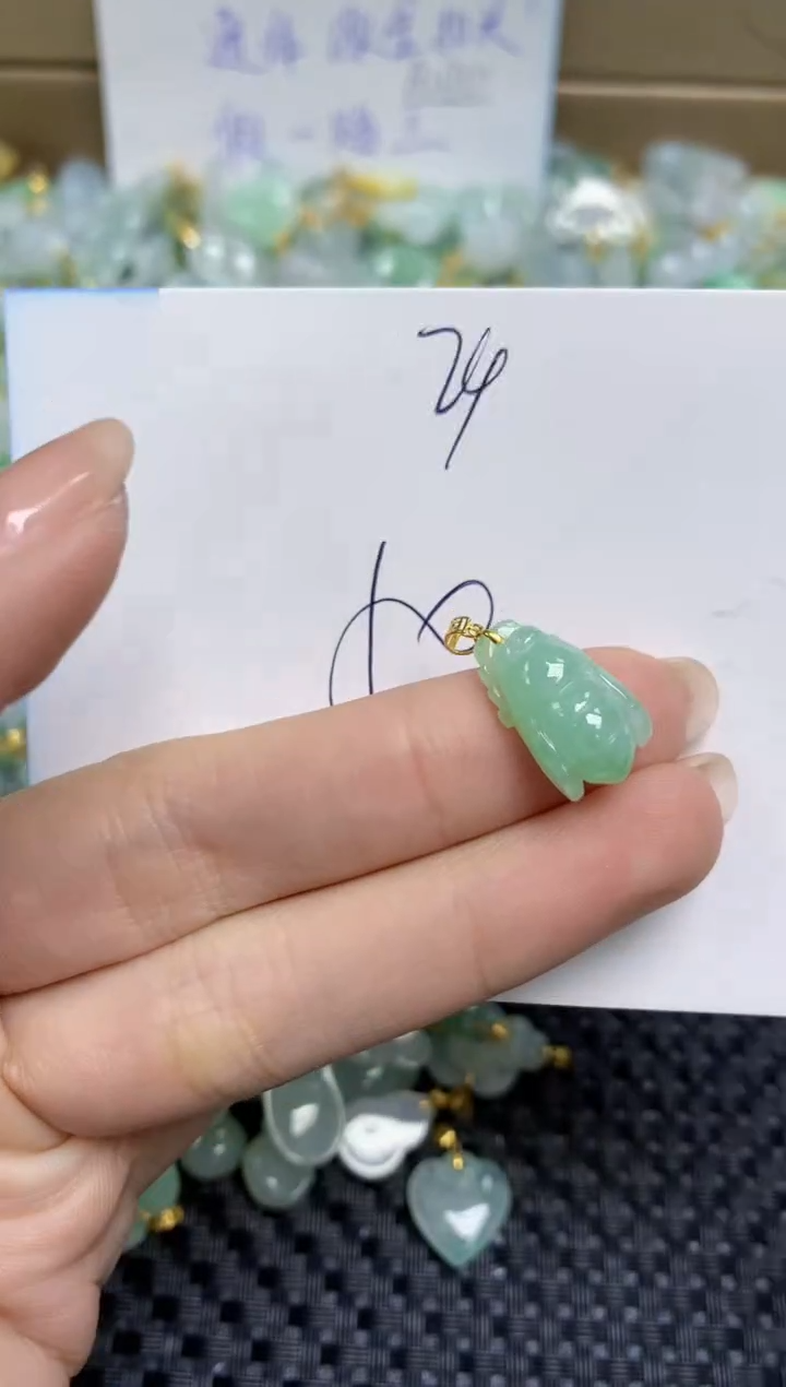 【闪购商品】翡翠颈饰18K金镶嵌天然缅甸A货翡翠