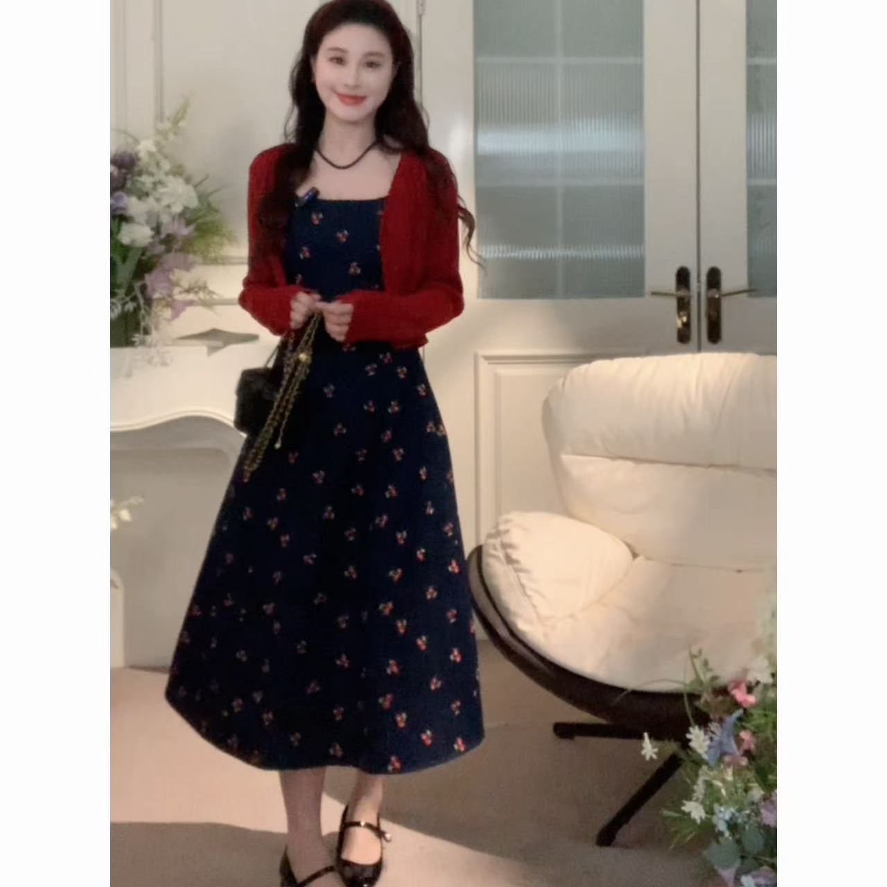 鹿向南-七月茉深蓝梦境收腰设计感开衫牛仔蓝吊带裙QYM002482