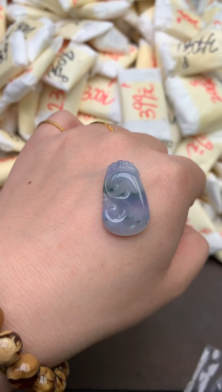 翡翠挂件未镶嵌—