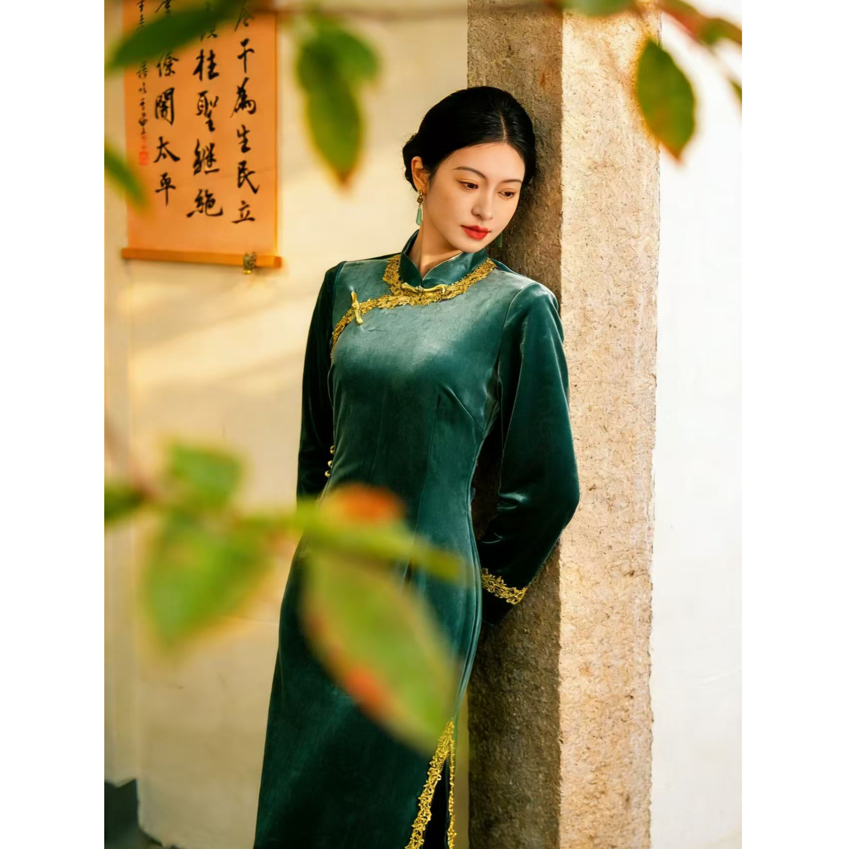 1624 【碧蓝色】 花边 丝绒 春秋款 旗袍