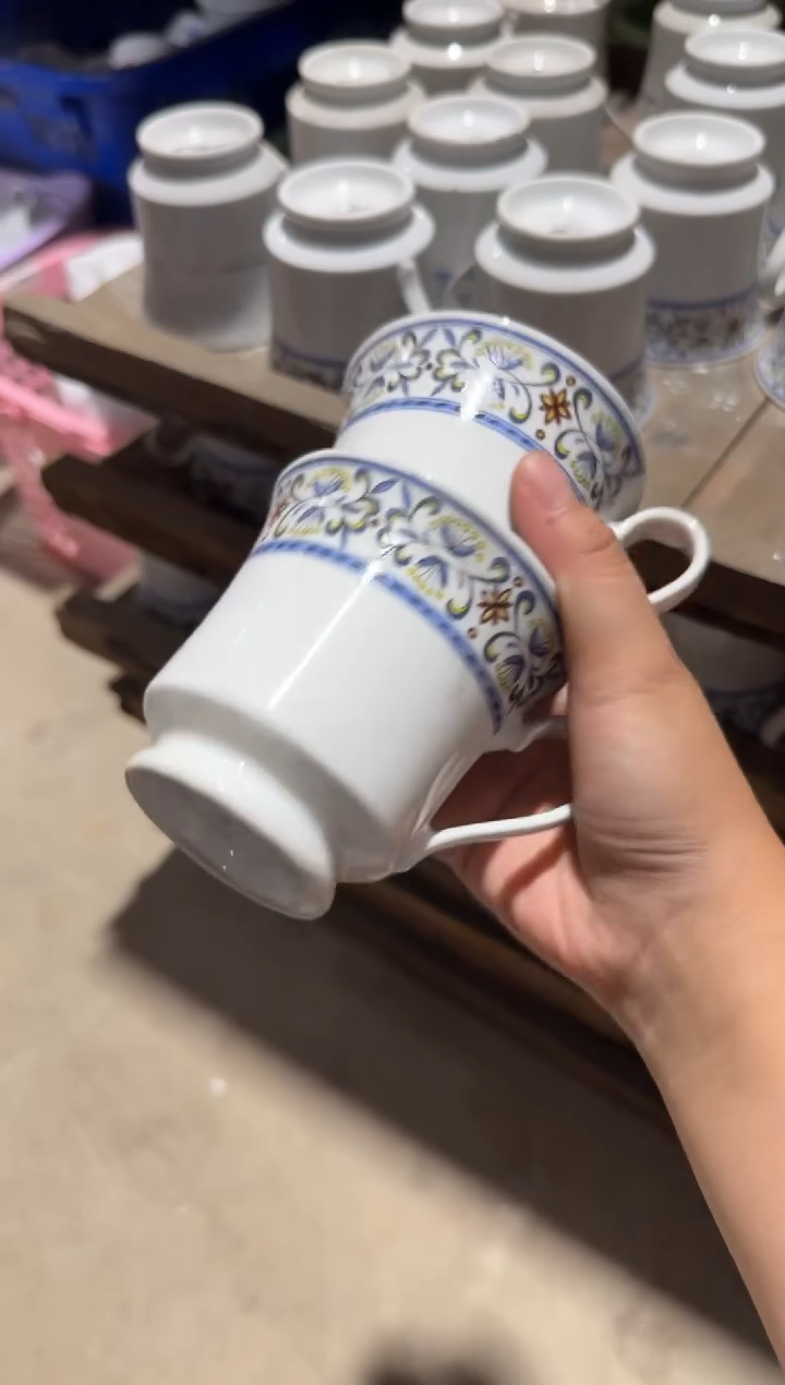 摆件老瓷器出口杯两个一组微瑕请慎拍
