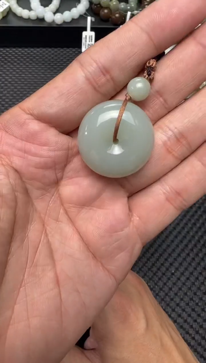 吊坠(赠链)未镶嵌和田玉平安扣