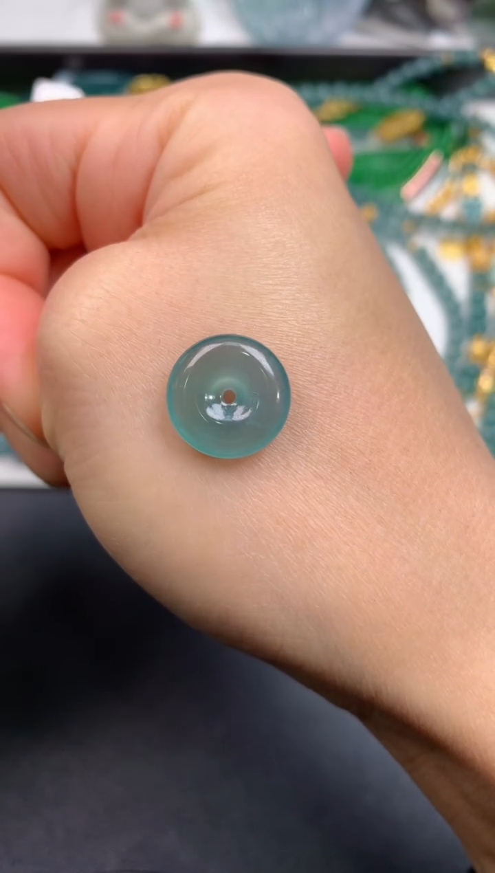 【闪购商品】翡翠颈饰未镶嵌无证书