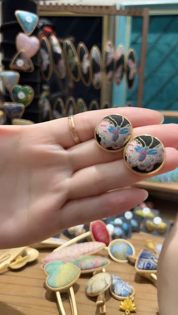 【闪购商品】【孤品2.19】彩蝶大耳钉孤品-333