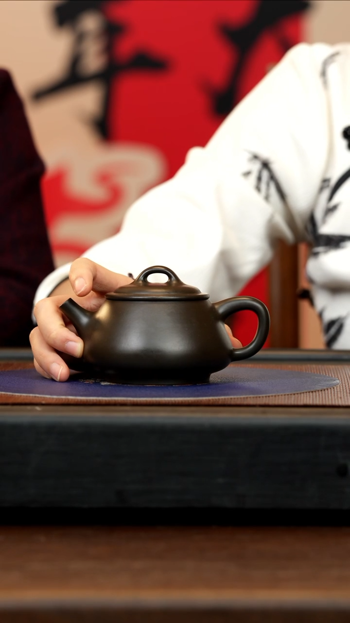 【闪购商品】紫砂茶壶LHQ 墨绿 影瓢 200cc