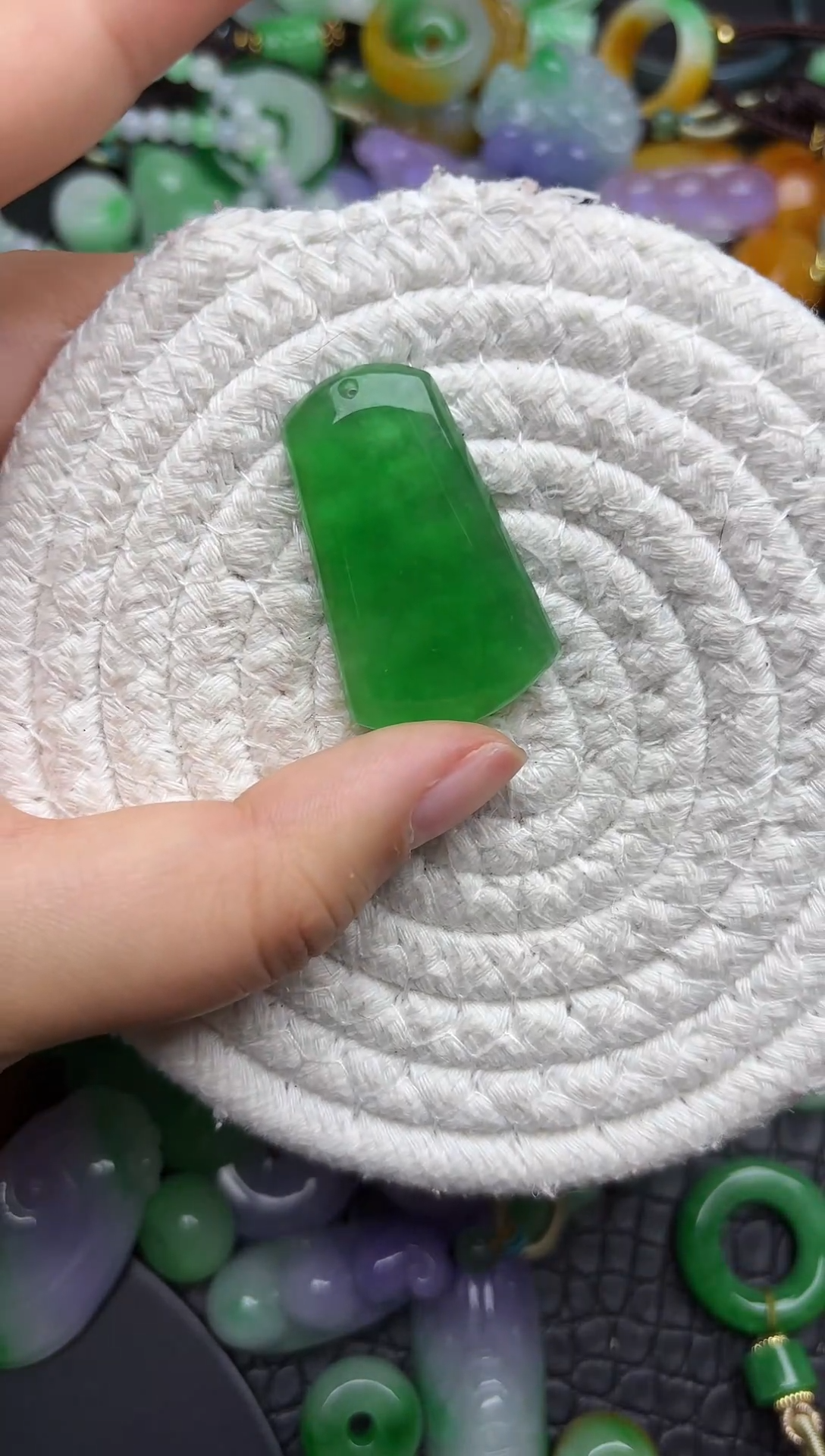 颈饰未镶嵌翡翠缅甸翡翠吊坠