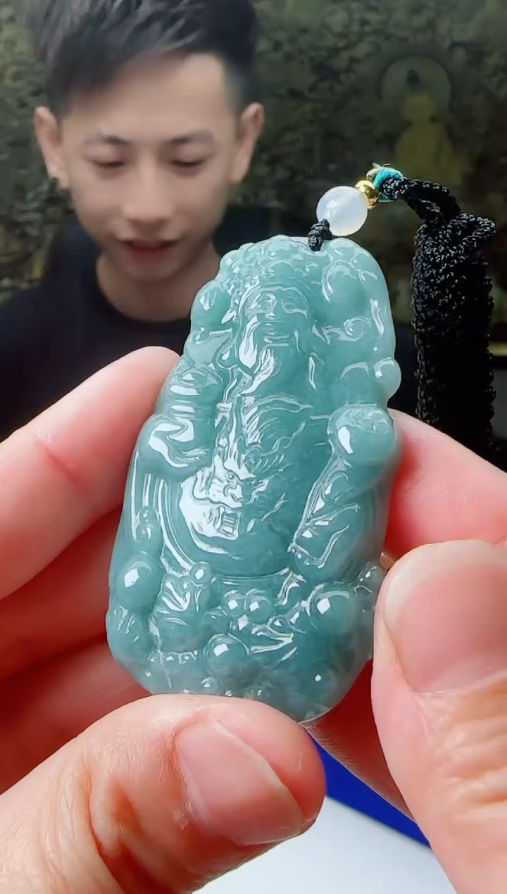 【闪购商品】翡翠颈饰未镶嵌1111111111