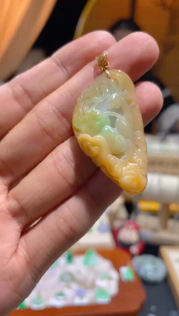 【闪购商品】翡翠颈饰18K金镶嵌假一赔三