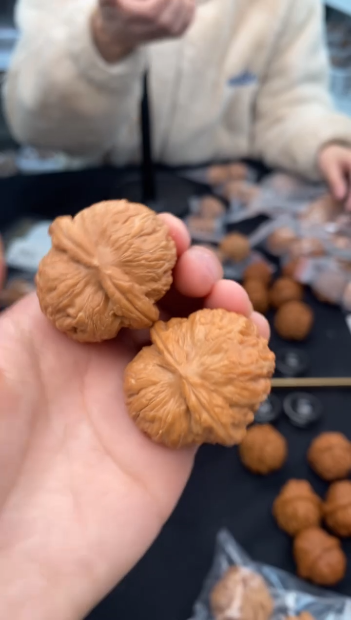 【闪购商品】文玩核桃把件元宝40-t249