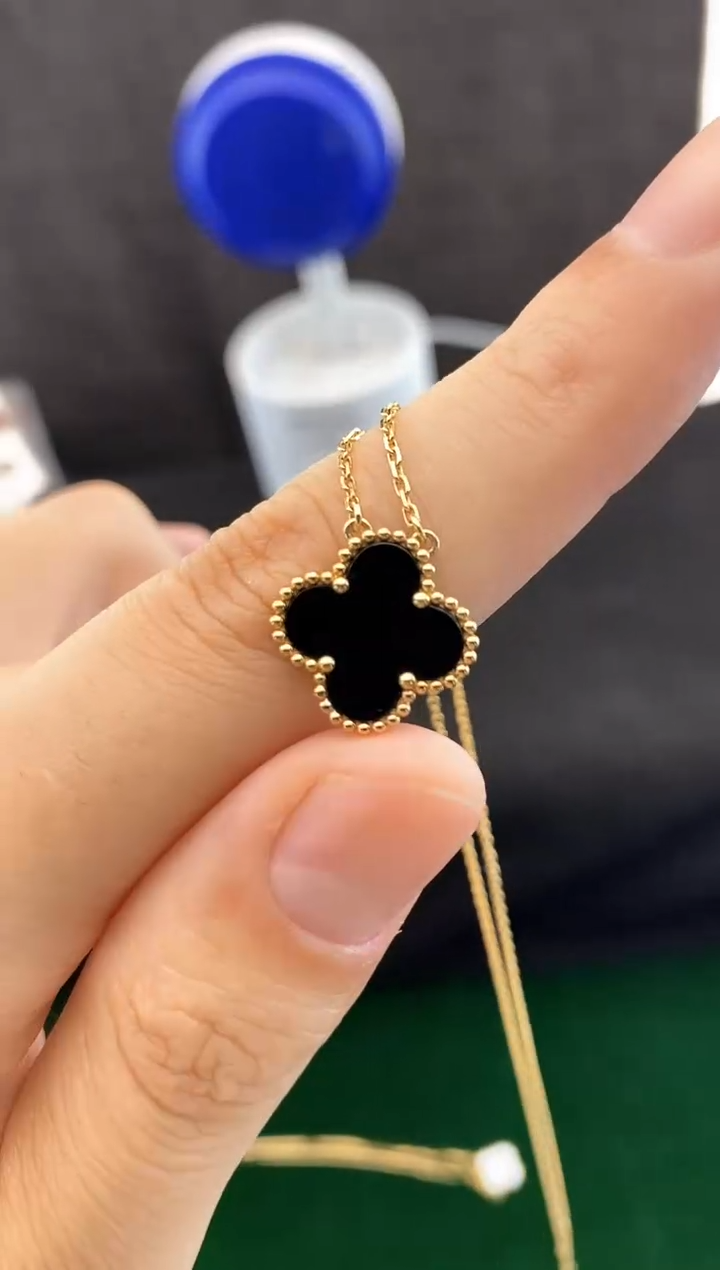 【闪购商品】玛瑙/玉髓项链18K金镶嵌.