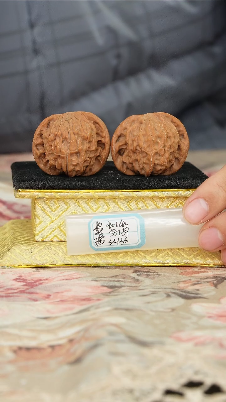 【闪购商品】文玩核桃把件磨盘