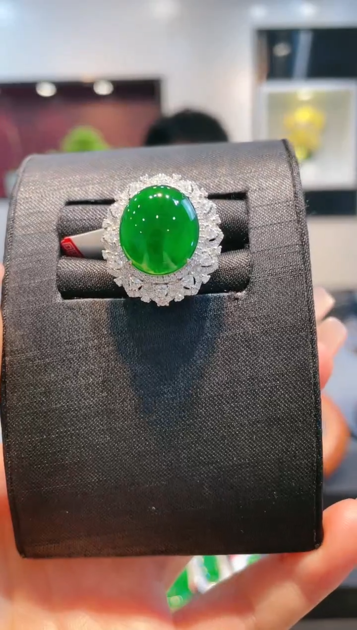 【闪购商品】翡翠颈饰18K金镶嵌A50天然A货翡翠两用款戒指