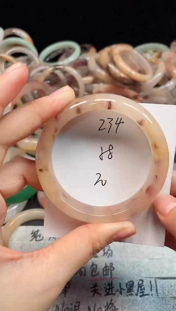 未镶嵌手镯石英质玉234