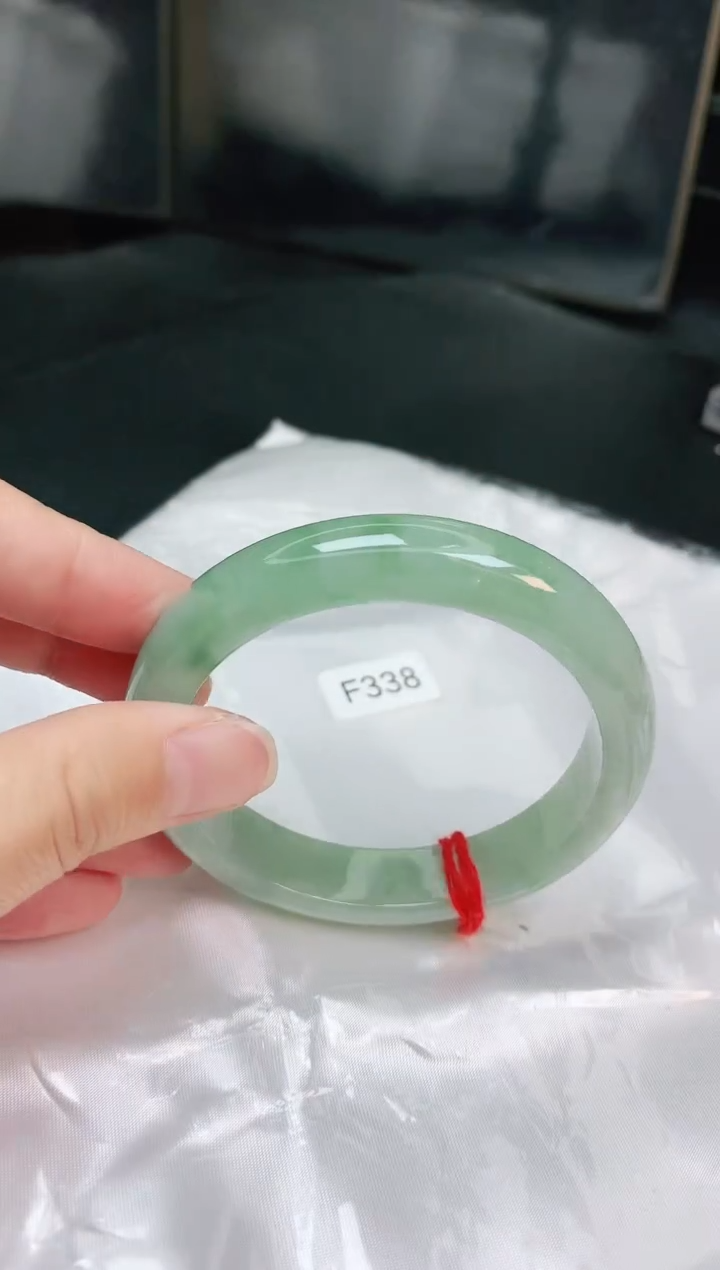 【闪购商品】翡翠手镯未镶嵌缅甸天然A货翡翠手镯