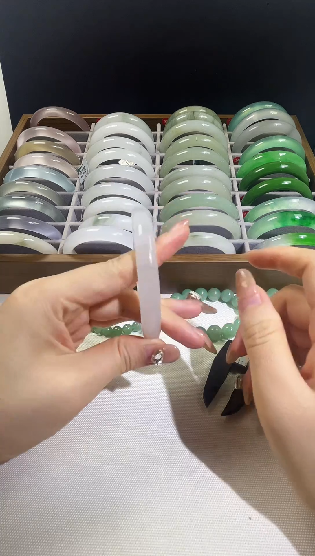 高冰时尚少女手镯