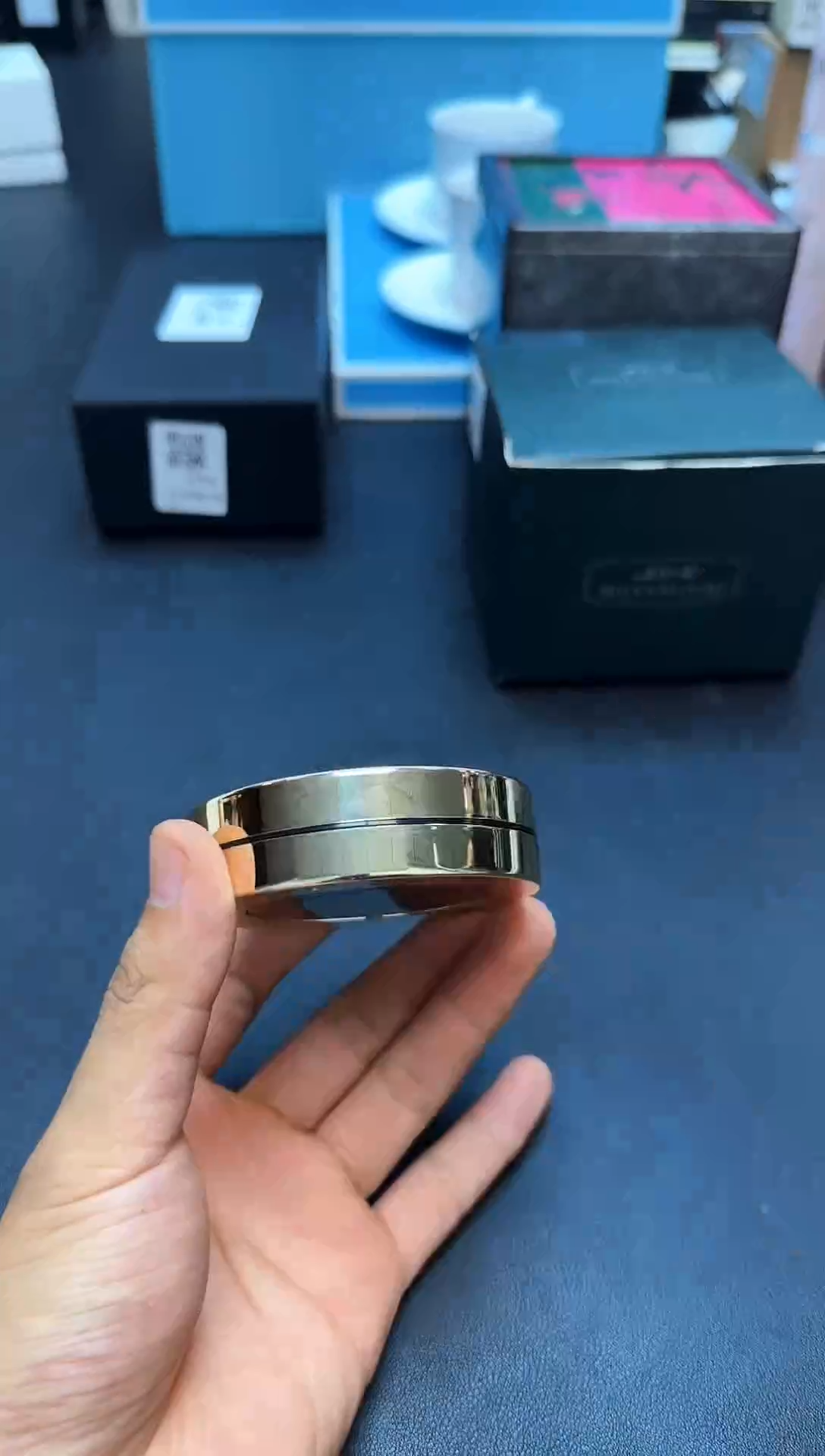 瓷片全新正品一件不留@@WR88