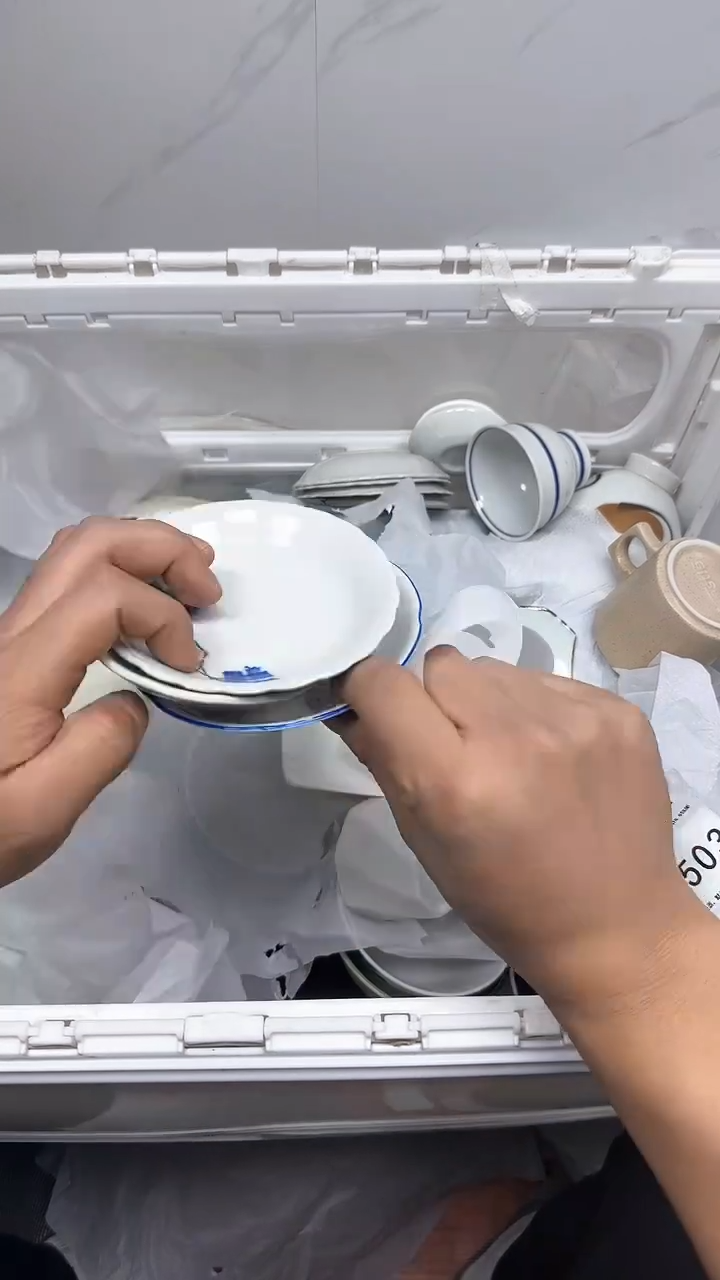 【闪购商品】1501回流瓷器默认微瑕，18.8包邮